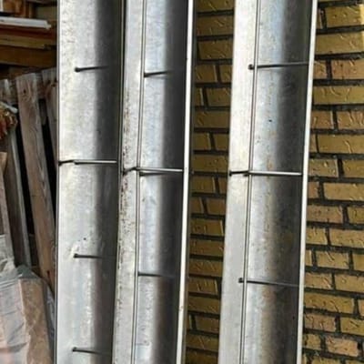 Trug, foderkrybber & inventar